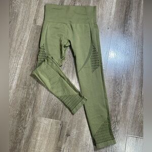 Olive Green Textured Leggings